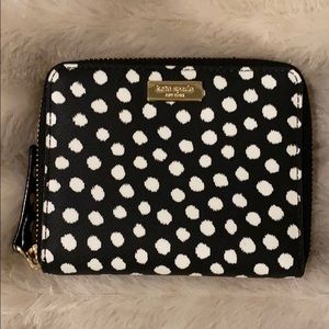 kate spade ♠️ Musical Dot Black and White Zip-around Wallet Polka-dot SLG